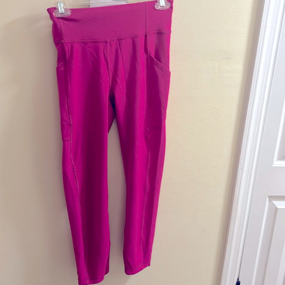 Hot pink Lululemon leggings
